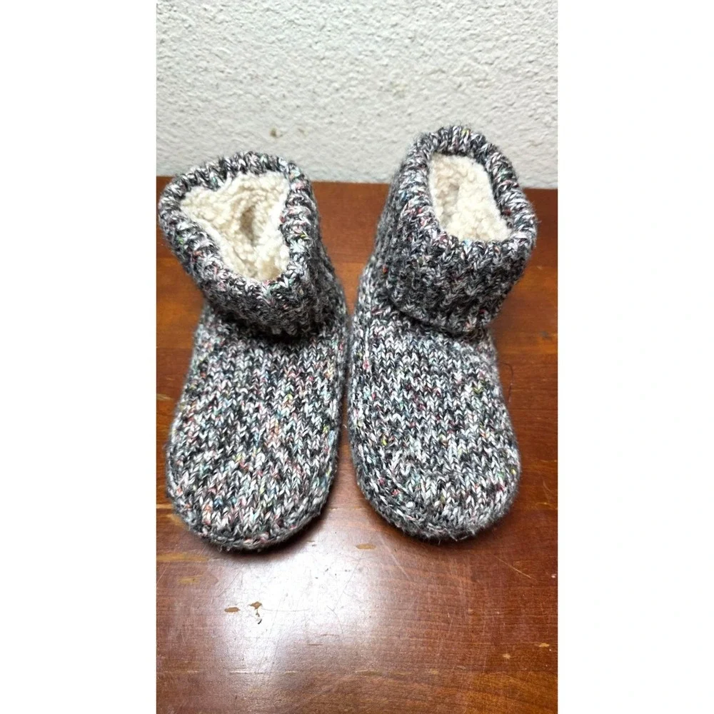 Bombas Youthful Knit Slippers Fleece Lining‎ Non-Slip Soles Size M/ 11-13